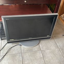 Zony Tv  In Working Condition  Bravia32” Inch Wide