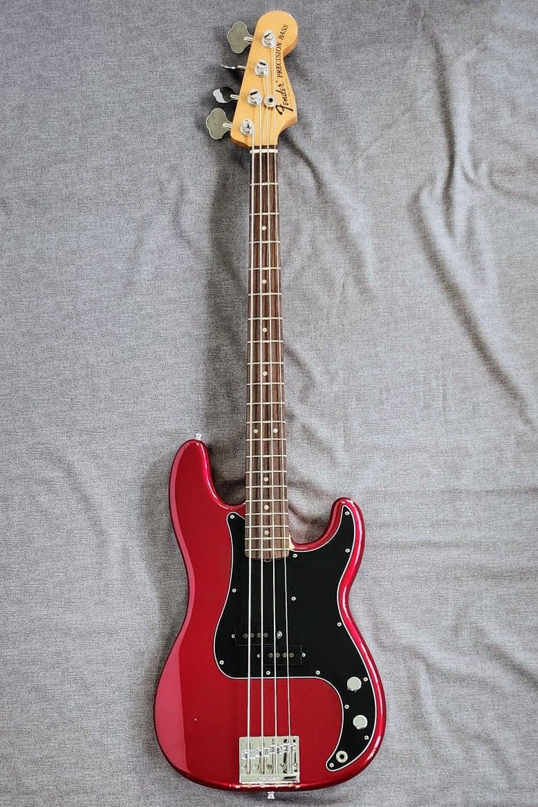 Fender Nate Mendel P Bass