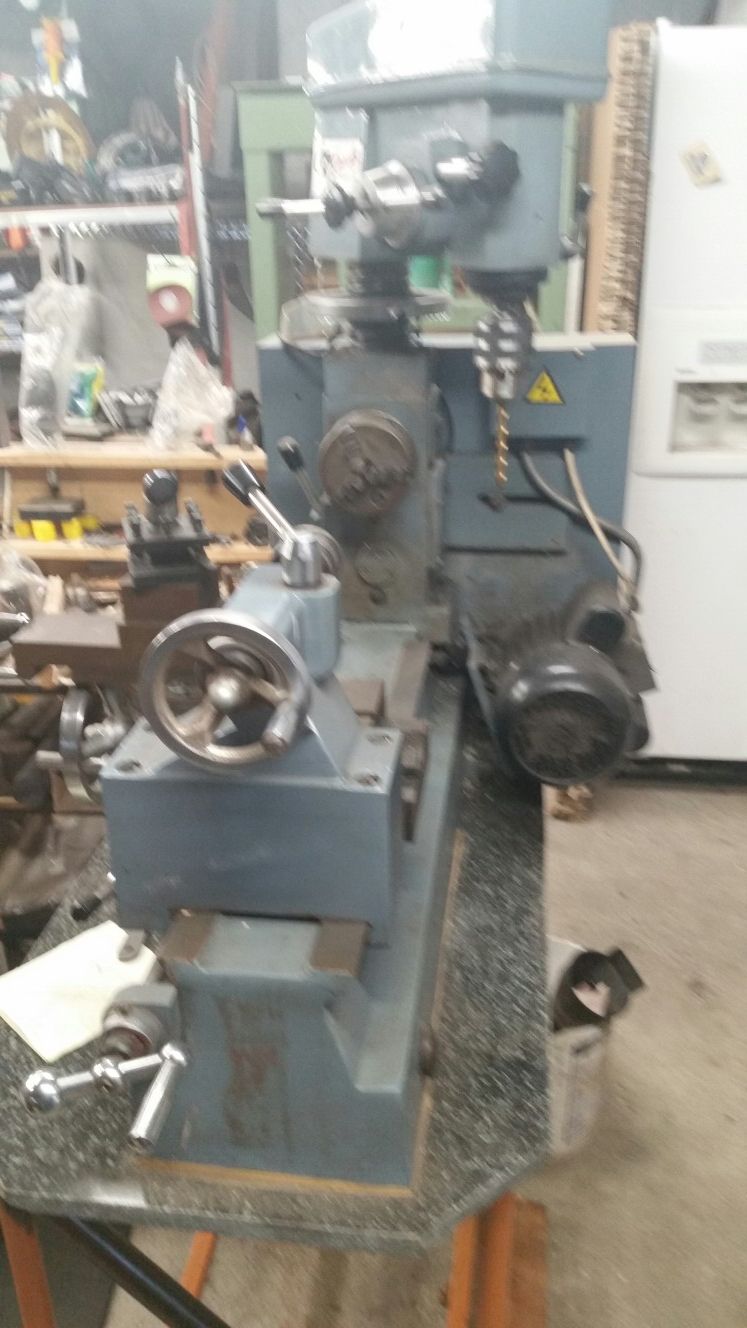 Grizzly lathe and mill g4015 used in good condition. Very heavy 475 lbs