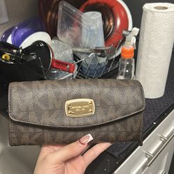 MK wallet