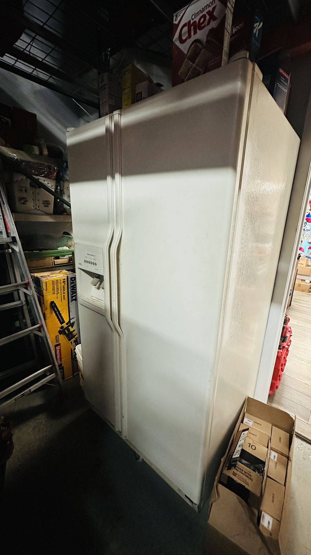 Refrigerator Working $200