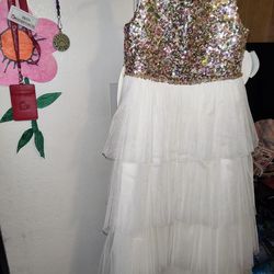 Girls dress size 8