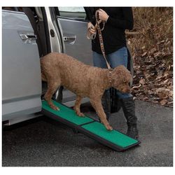 <Free Delivery> Pet Gear Travel Lite Bi-Fold Dog Car Ramp with SupertraX, Black/Green