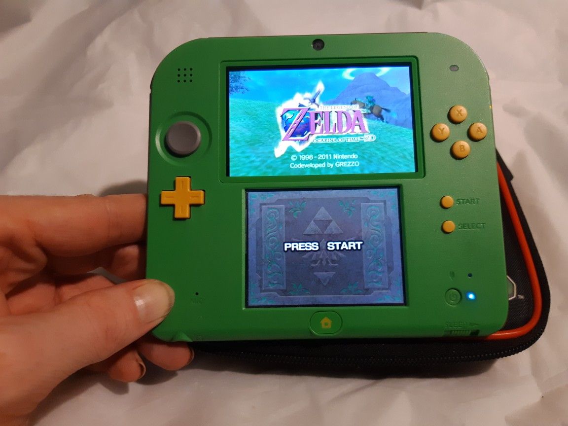 Nintendo 2DS Zelda Limited Edition 32gb upgrade with Ocarina of time