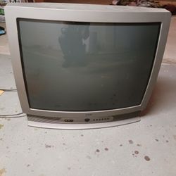 27"  RCA Cube Tv.