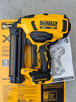 DeWalt 20V XR Brushless 18GA Brad Nailer