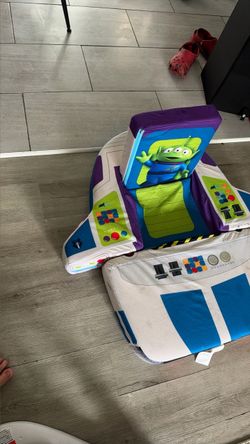 Buzz ship