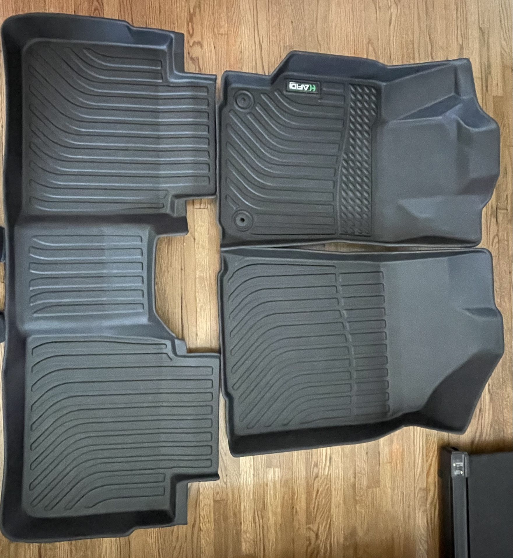 2007-2001 SixGeneration Toyota Floor Mats