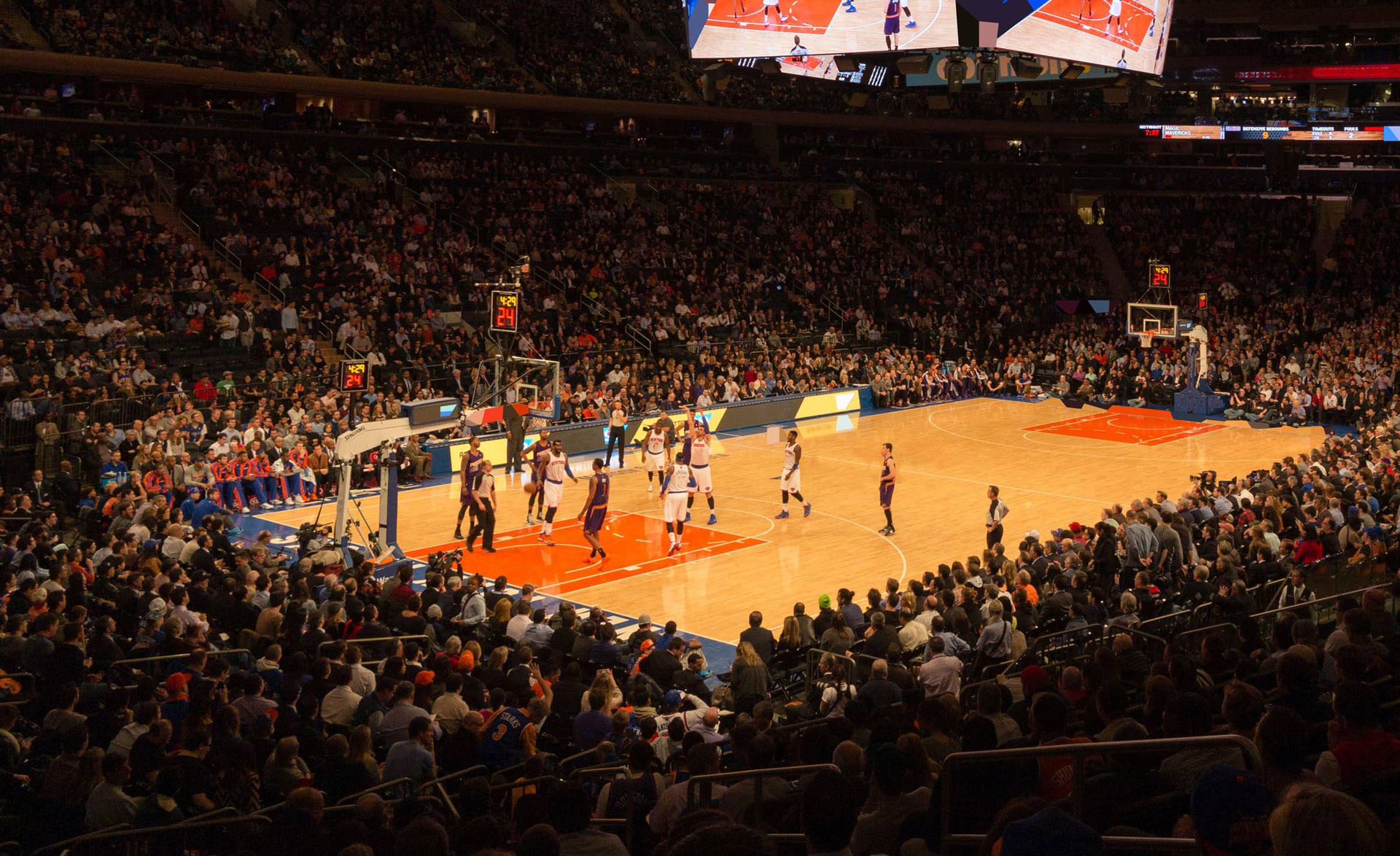 Oklahoma City Thunder at E New York Knicks