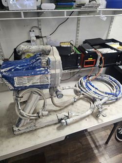 10028 Graco 17G177 Airless Paint Sprayer with Hoses 67100