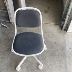 IKEA Kids Swivel Chair 