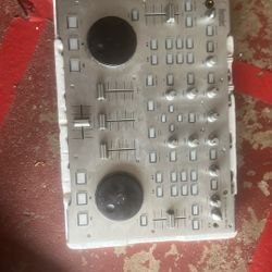 Dj Hercules Mixer To Use W Virtual DJ