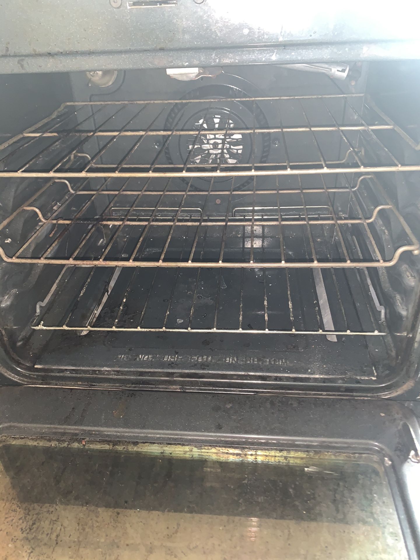 Frigidaire Gallery gas range for Sale in CARPENTERSVLE, IL OfferUp
