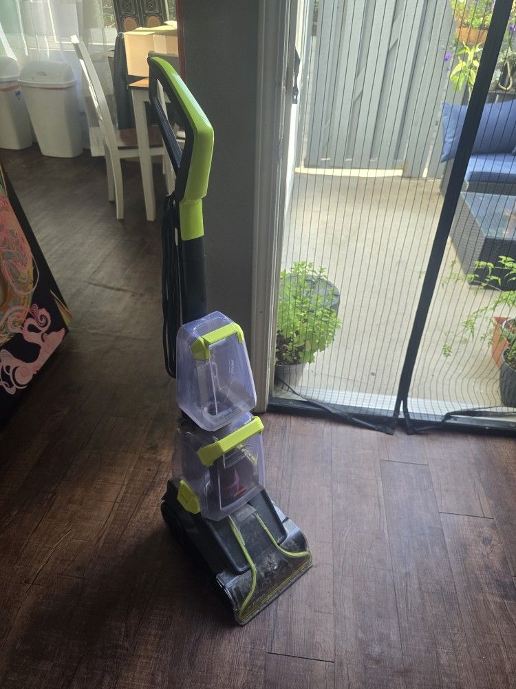 Bissell Rug Shampooer