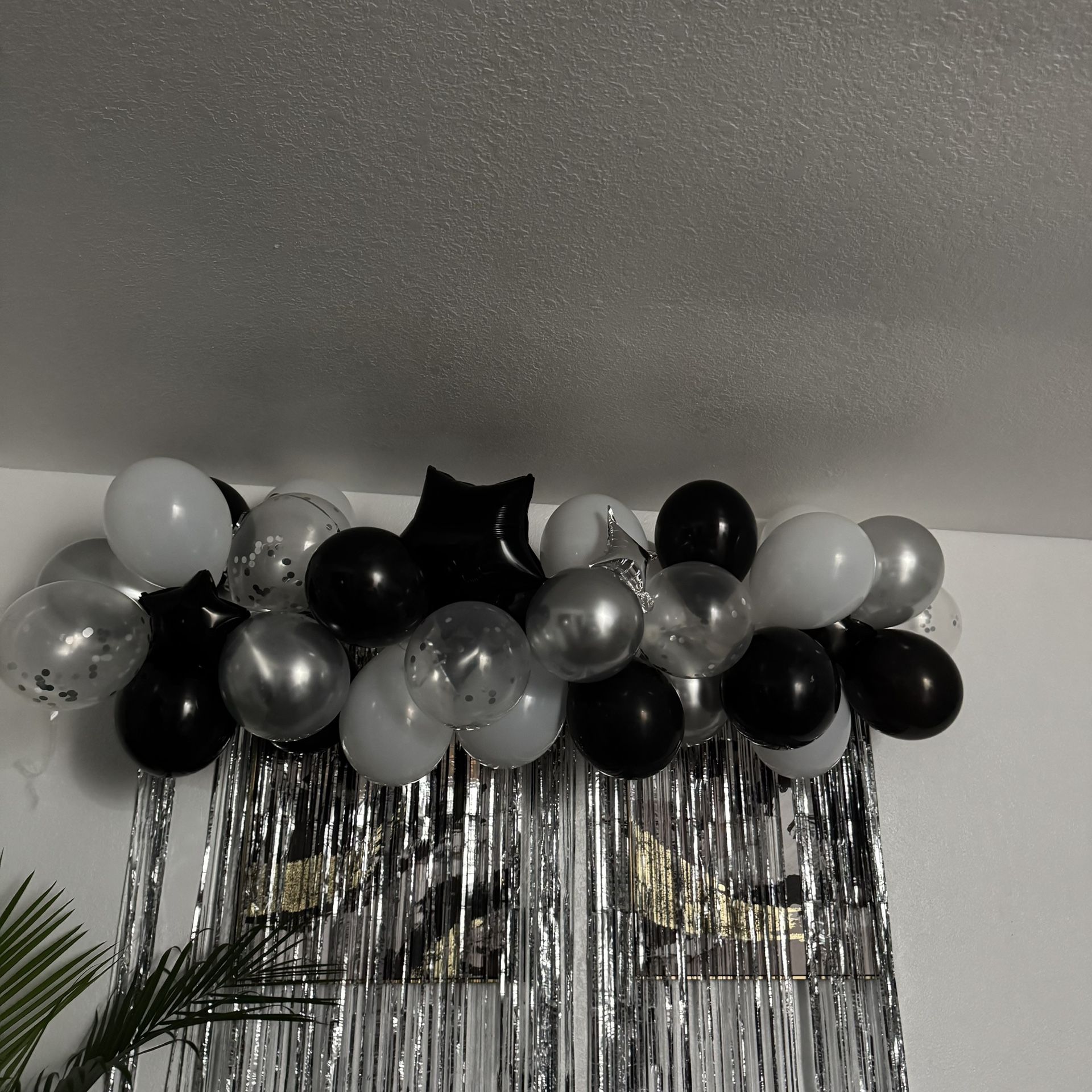 Party Decor Black Silver White And Clear Pick Up In Stockton Give Me An Offer
