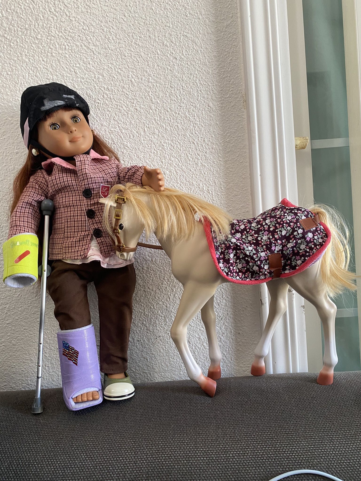 Our Generation Doll Palomino Horse Foal with Accessories