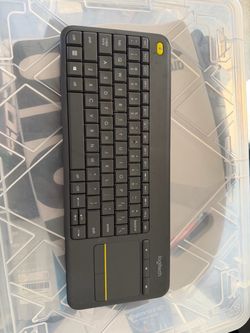 Logitech K400+ keyboard