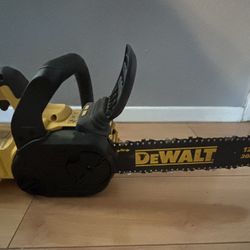 DeWalt 20V MAX XR 12-inch Chainsaw