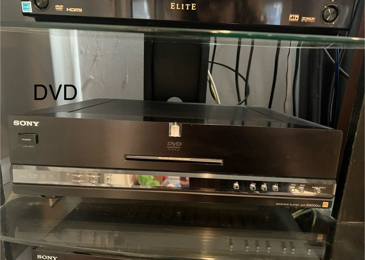 Sony DVP S9000ES CD SACD DVD Audiophile Player
