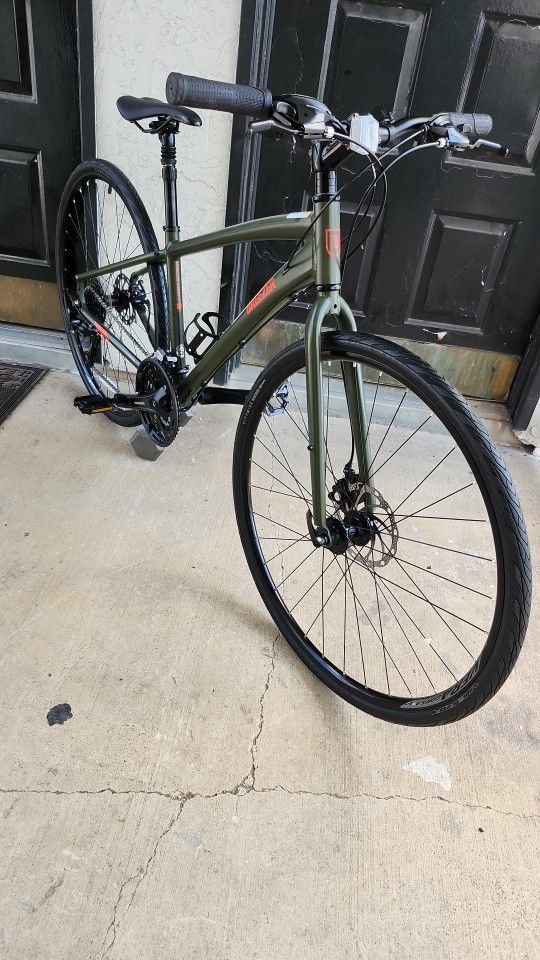 Breezer Discovery Aluminum Hybrid Bike