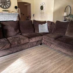 Free Sectional