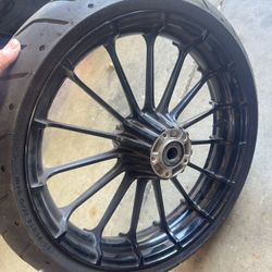Front & back Rims and Tires Harley Road glide/ street glide 