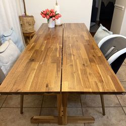Dinning table