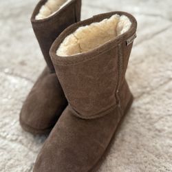 Bearpaw Boots Size Youth 3
