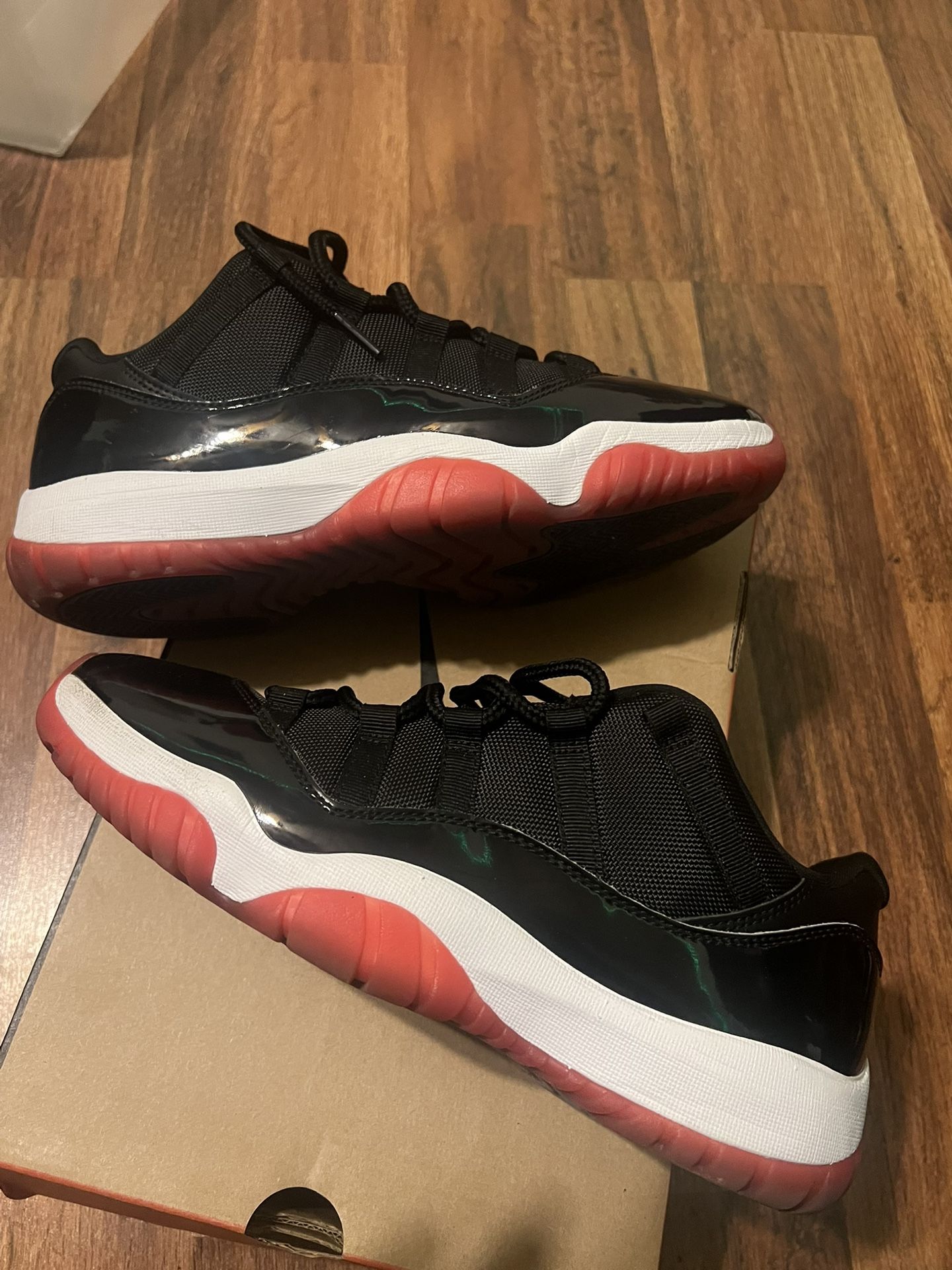 jordan 11 low bred