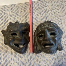 Small Metal 🎭 Mask 