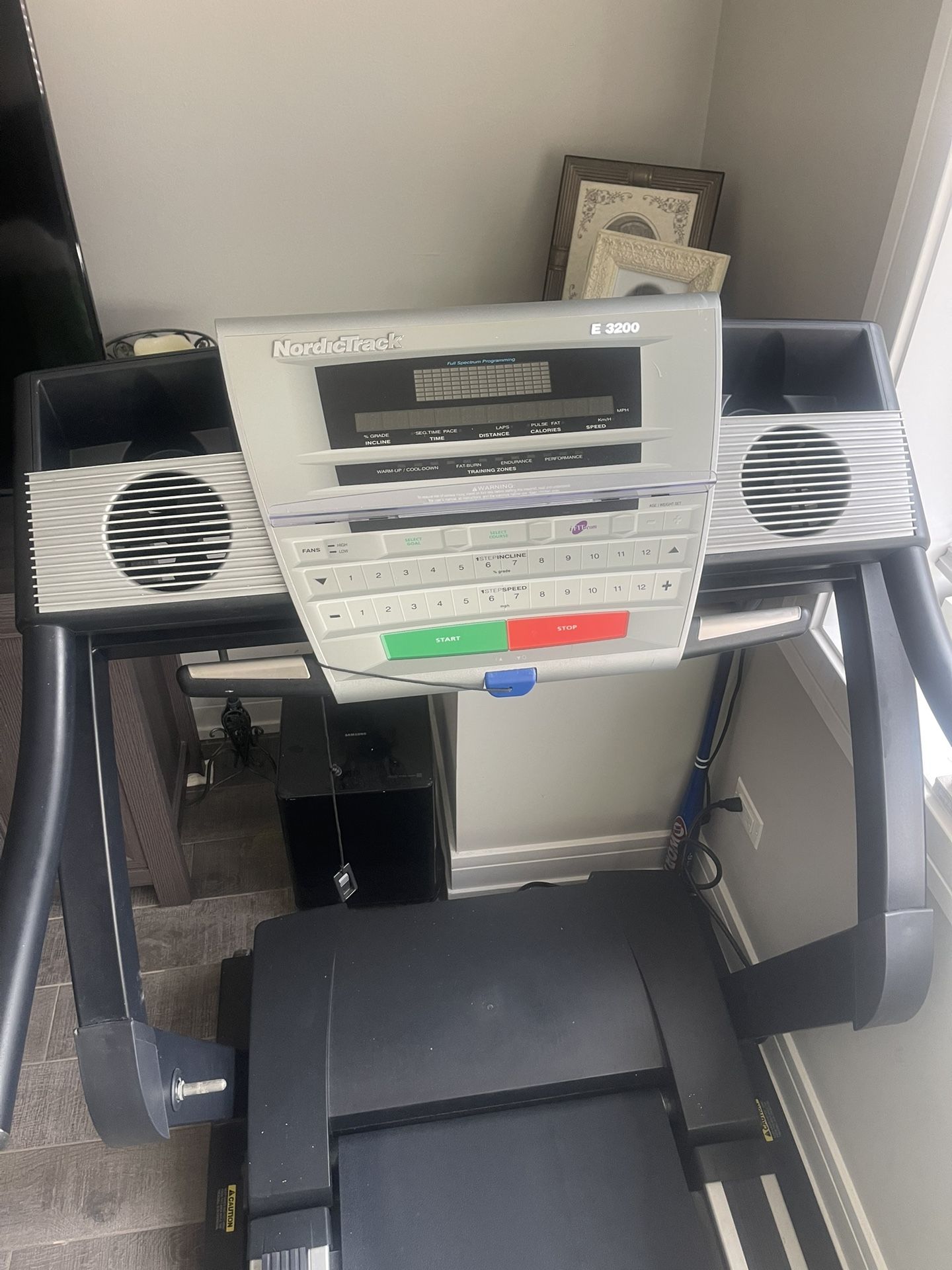 Treadmill - Nordictrack E3200