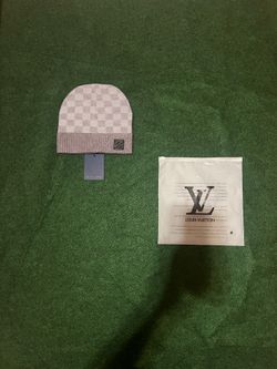 Grey beanie