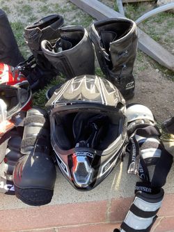 Motorcycle Or Quat Gear Including Boots Size 9, Knee Pads Chest Protector Hamlet Pants And Jersey