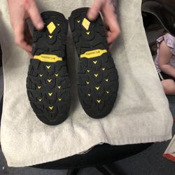 Columbia Boots Men’s Size 11