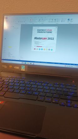 Laptop With Mastercam 2022