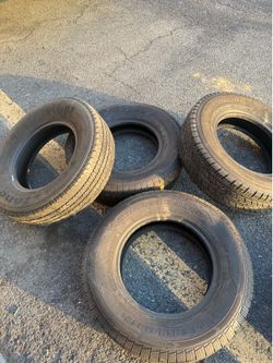 Tires 225/75R/16 4tires