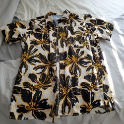 Mens Reverse Thread Button Up, Size Medium