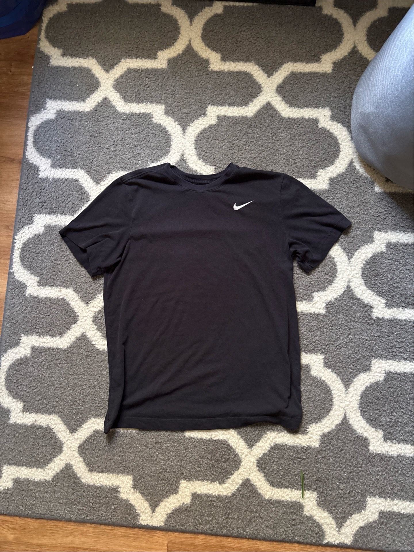 Nike Black Dri-Fit Short Sleeve Shirt Size Medium