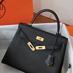 Fashionable Handbag