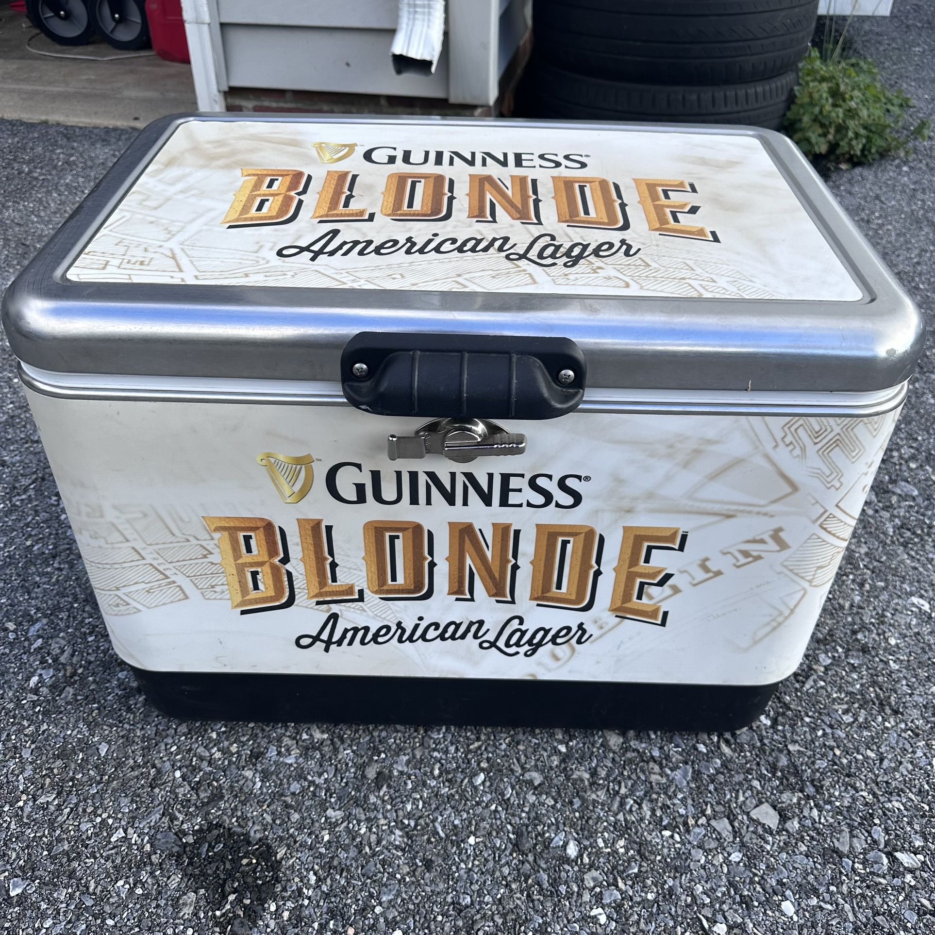 Guinness Blonde Lager Coleman Model 6150 6155 Steel Belted Cooler 54 Quart - NICE!