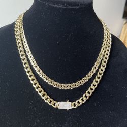 NEW Stainless Steel Plated In 18KChains  SALE $15,$20,25 🍀