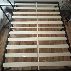 Queen Metal Bed Frame W/ Wood Slates 