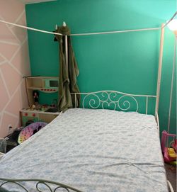 Canopy bed Frame