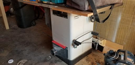 Delta table saw