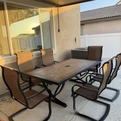 Outdoor Patio Dining Set 7 Pieces (Table + 6 Chairs). 