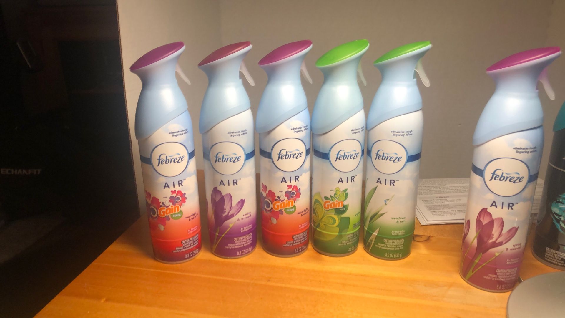 5 Full Size Cans Of Febreze Spray Multiple Scents 