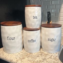 4 Pc Canisters