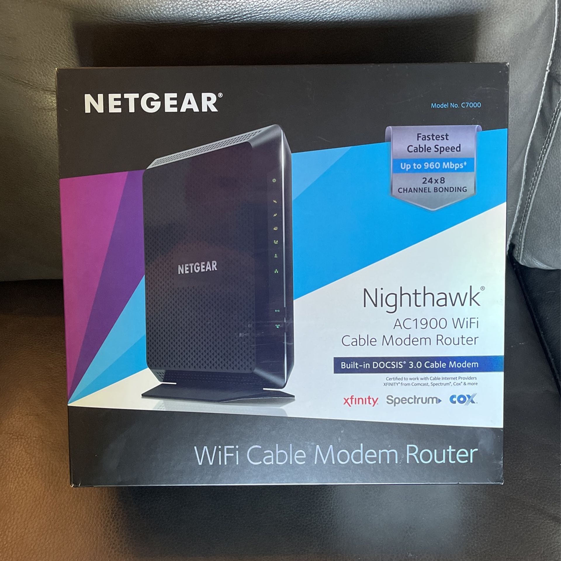 Netgear Nighthawk AC1900 WiFi Cable Modem Router 