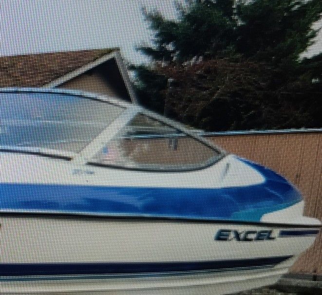 1998 EXCEL Power Boat