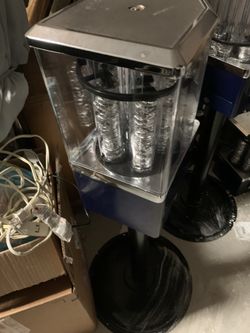 Mint Chocolate machine works with quarters $50 in machine NEW